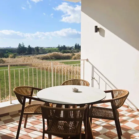 1br Serviced With Pool & Premium Amenities Apartmán Voroklini