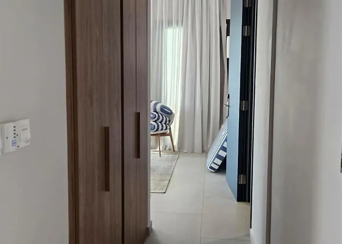 Apartmán 1br Serviced With Pool & Premium Amenities *